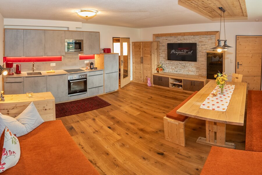 großzügige Wohnküche