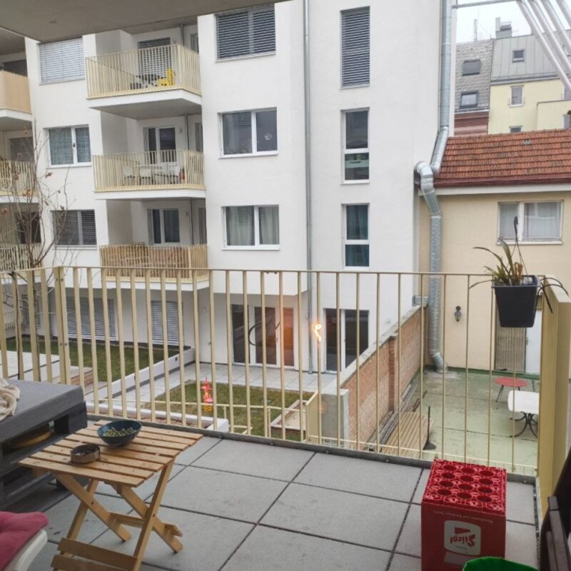 Balcony with seating – 2-room apartment for short-term rental & temporary housing for 1 to 6 months in Vienna