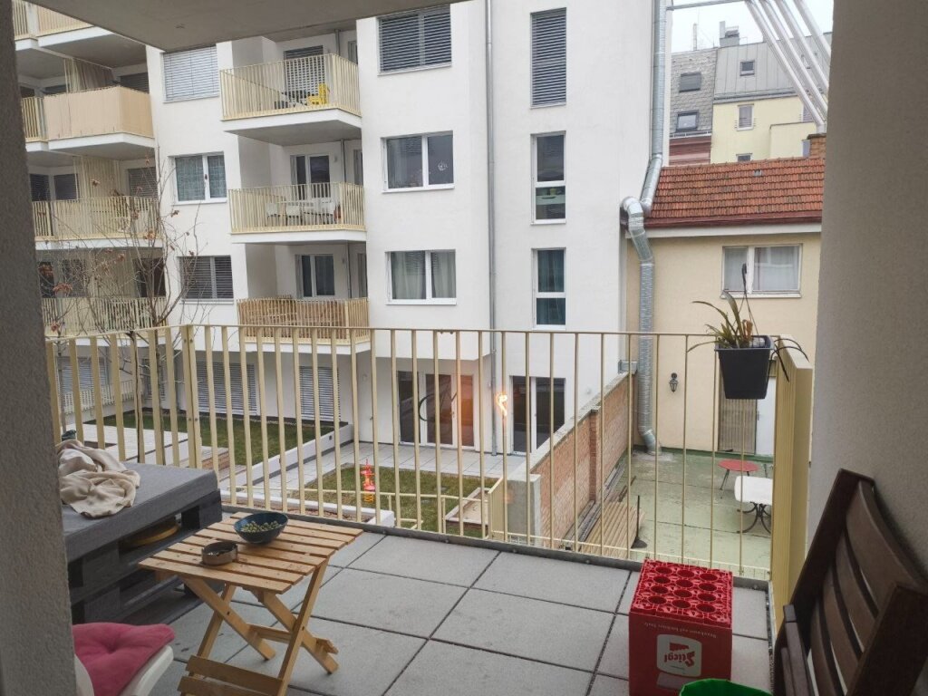 Balcony with seating – 2-room apartment for short-term rental & temporary housing for 1 to 6 months in Vienna