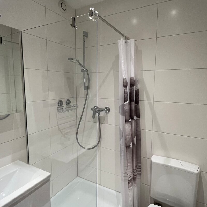 Dusche und WC