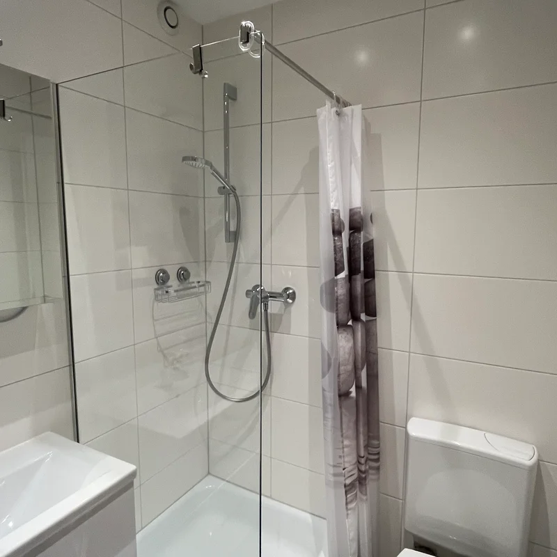 Dusche und WC