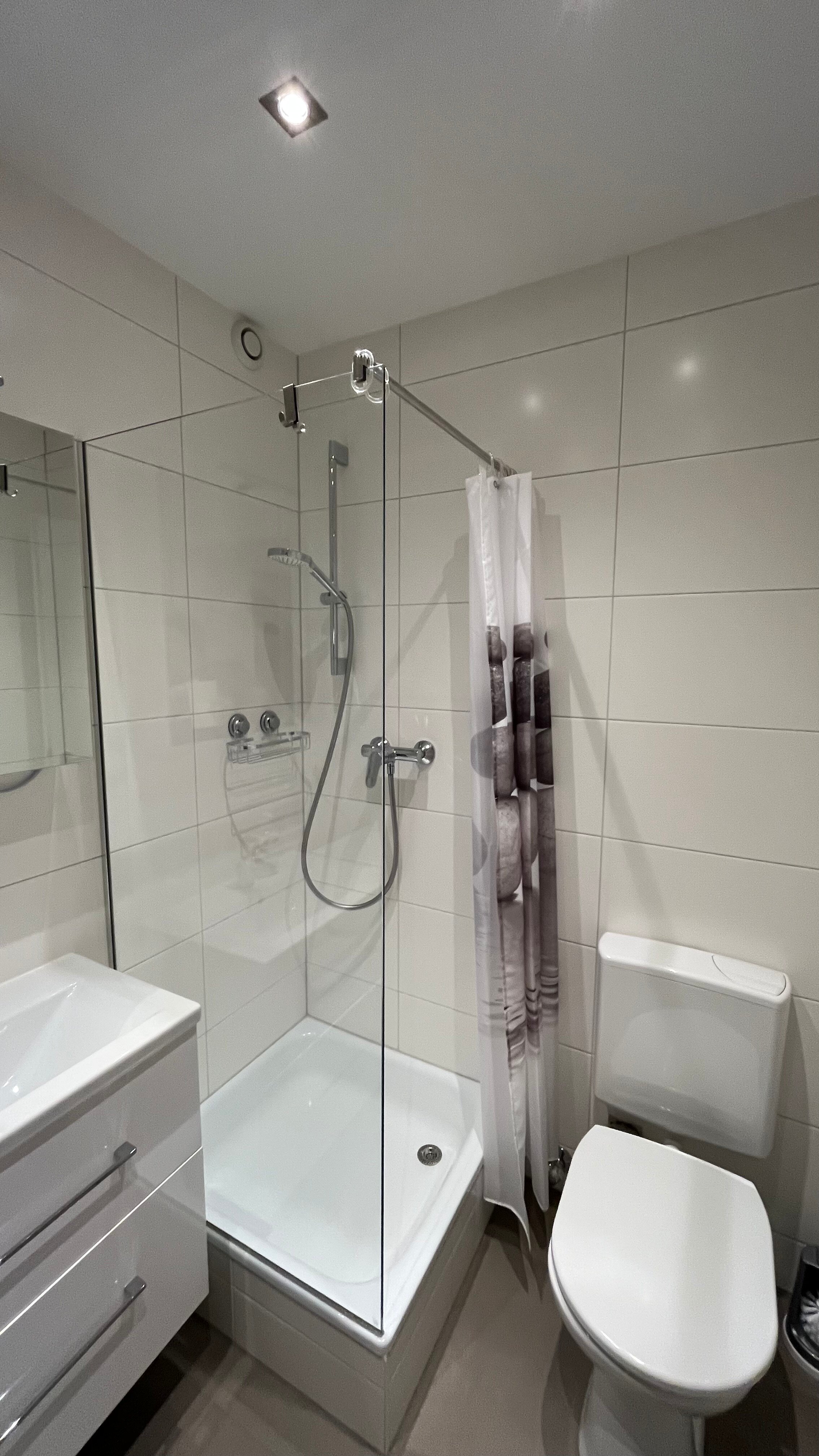 Dusche und WC