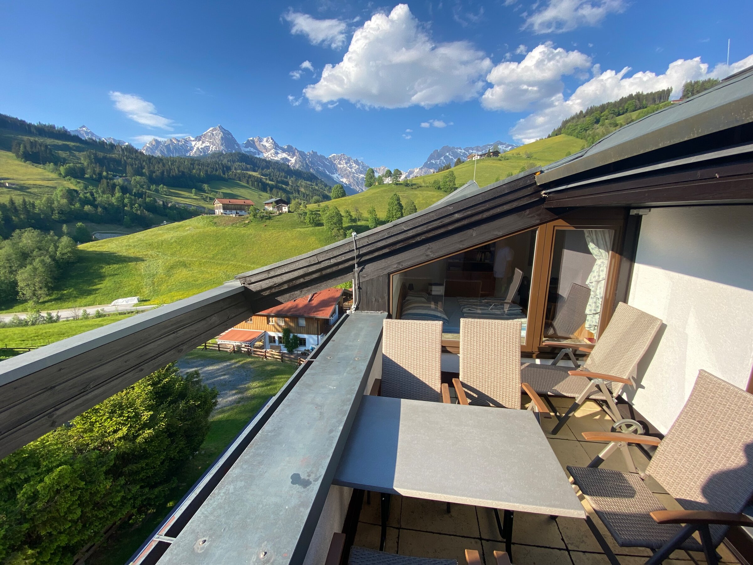 Balcony with Alpine panorama: 2-room apt for short-term rental & temporary housing for 1 to 6 months in Maria Alm