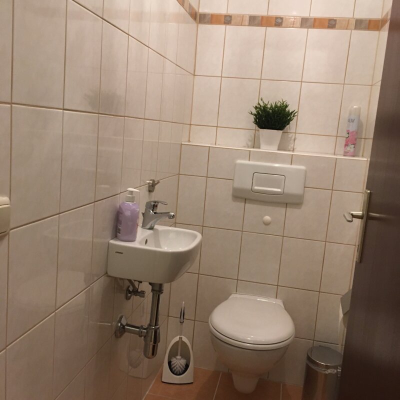 zusätzliches gesondertes WC