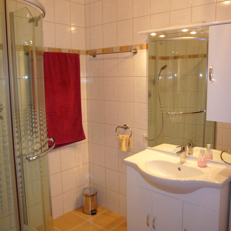 Bad mit Dusche