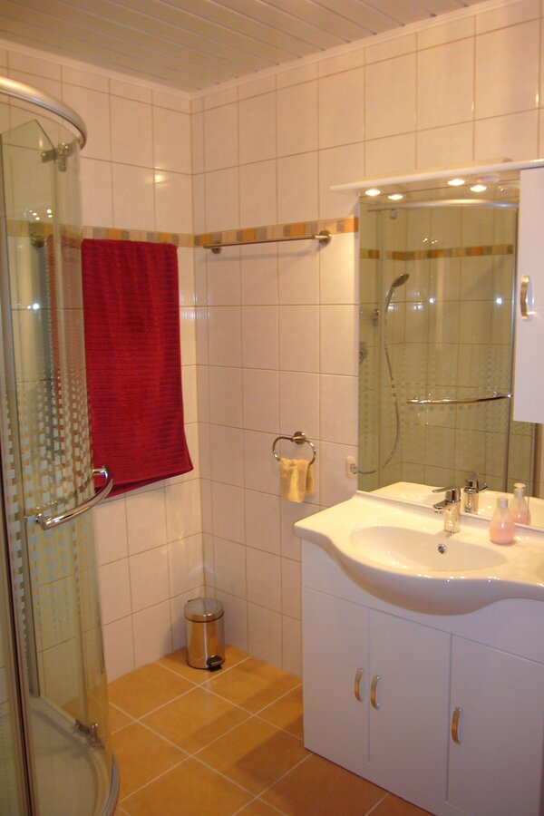 Bad mit Dusche
