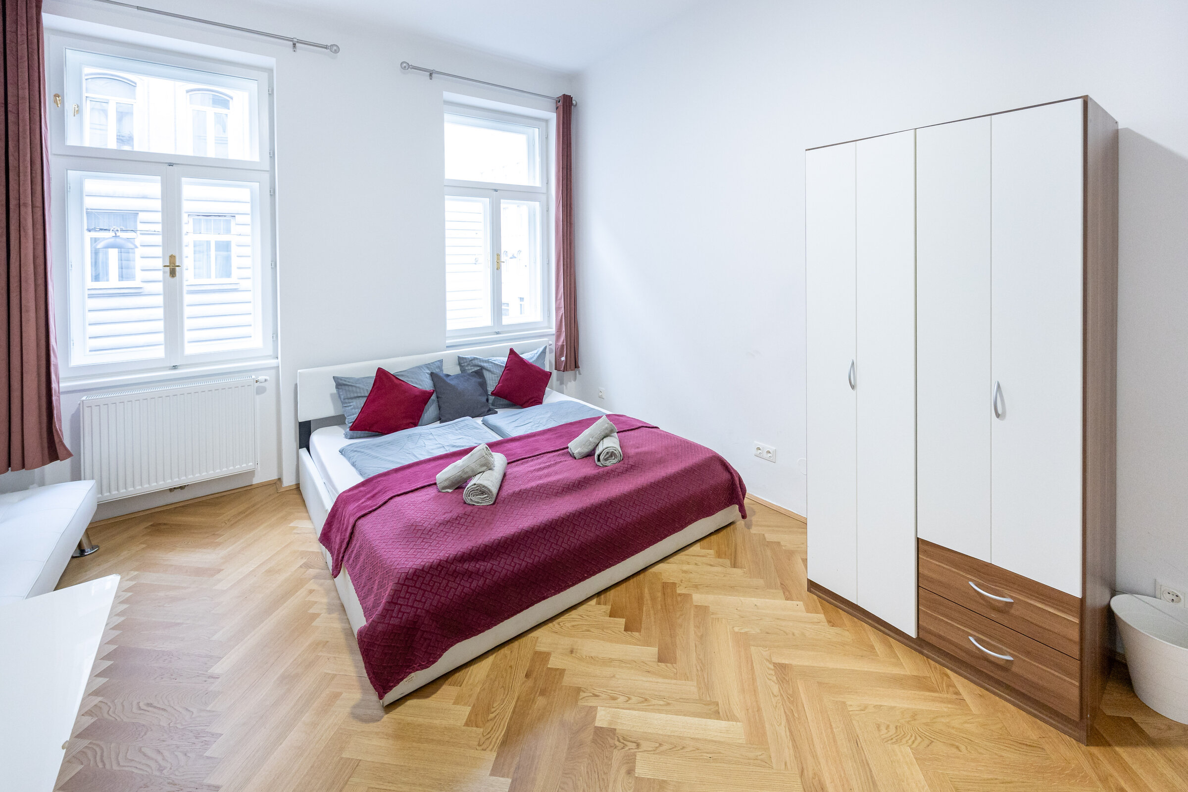 Helles 1-Zimmer Apartment mit Parkettboden & Einbauschrank – Kurzzeitmiete Wien, Wohnen auf Zeit 1 bis 6 Monate