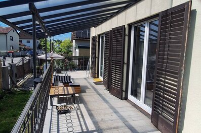 Terrasse vor dem Haus
