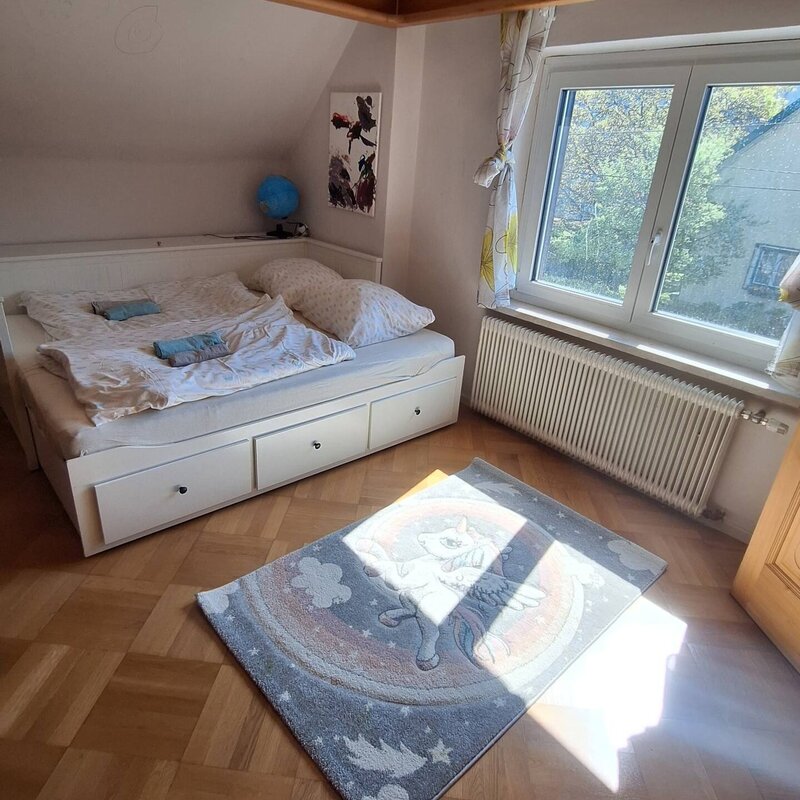 Schlafzimmer 1