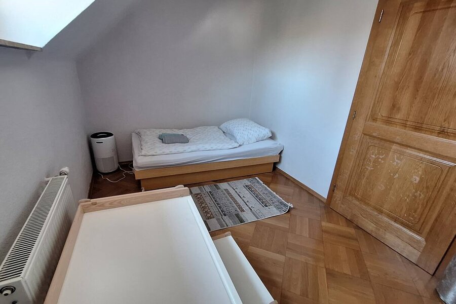 Schlafzimmer 2