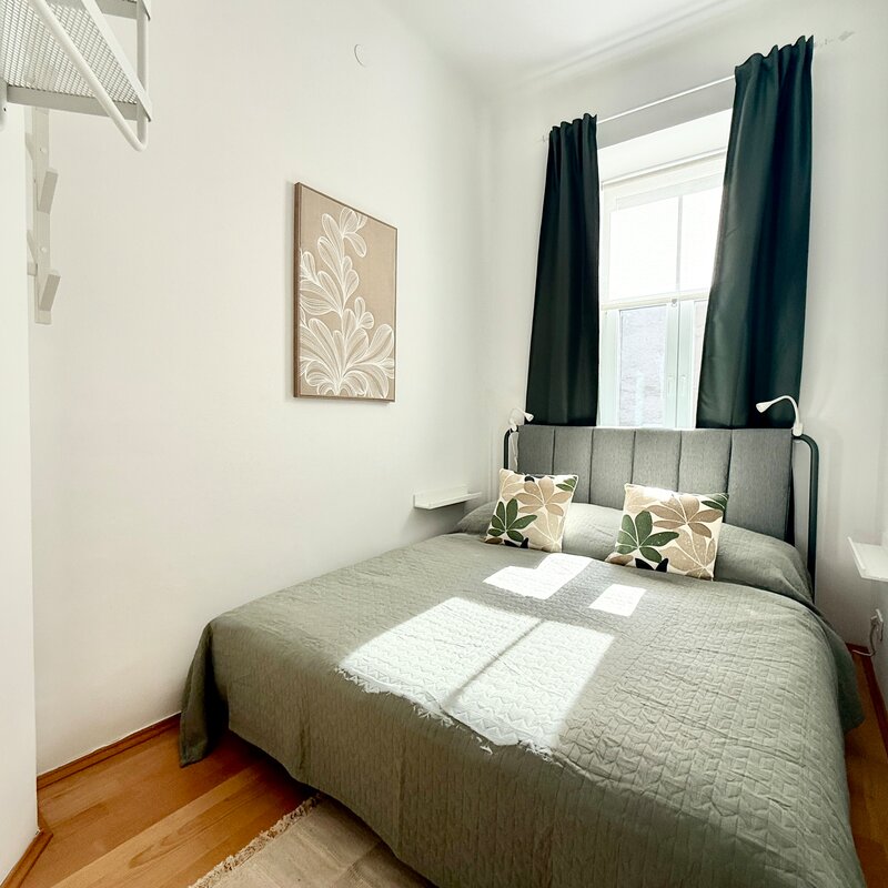 perfect mattress and a window into the green and quiet courtyard