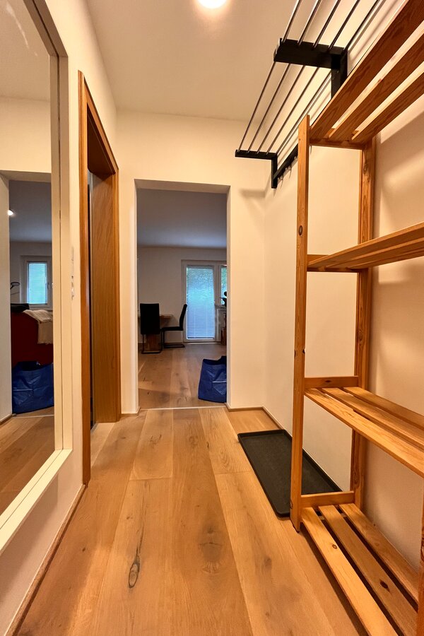 Wardrobe and shoe rack | © @pmb