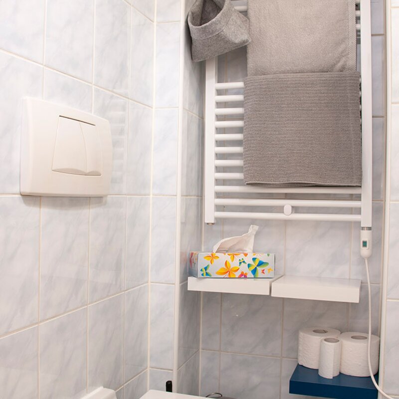 Bad, Toilette, Handtuchwärmer | © Slepp-Inn