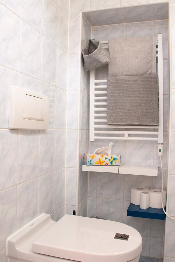 Bathroom, Toilette,  towel warmer | © Slepp-Inn