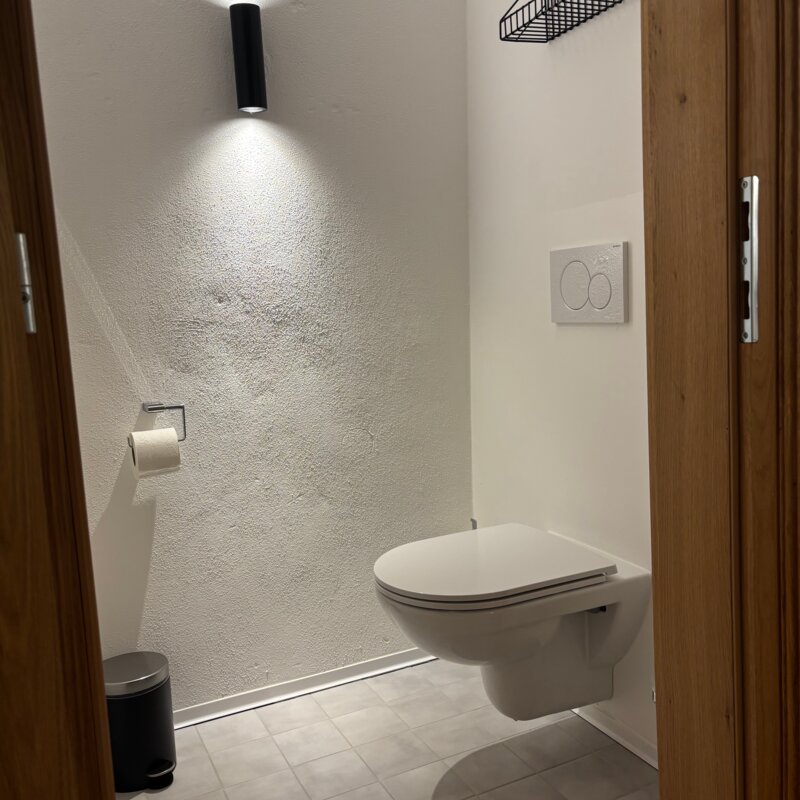 Extra toilet | © The Salt Hallein