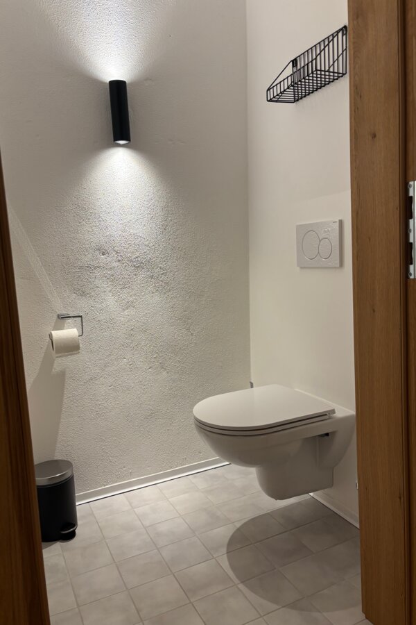 Extra toilet | © The Salt Hallein