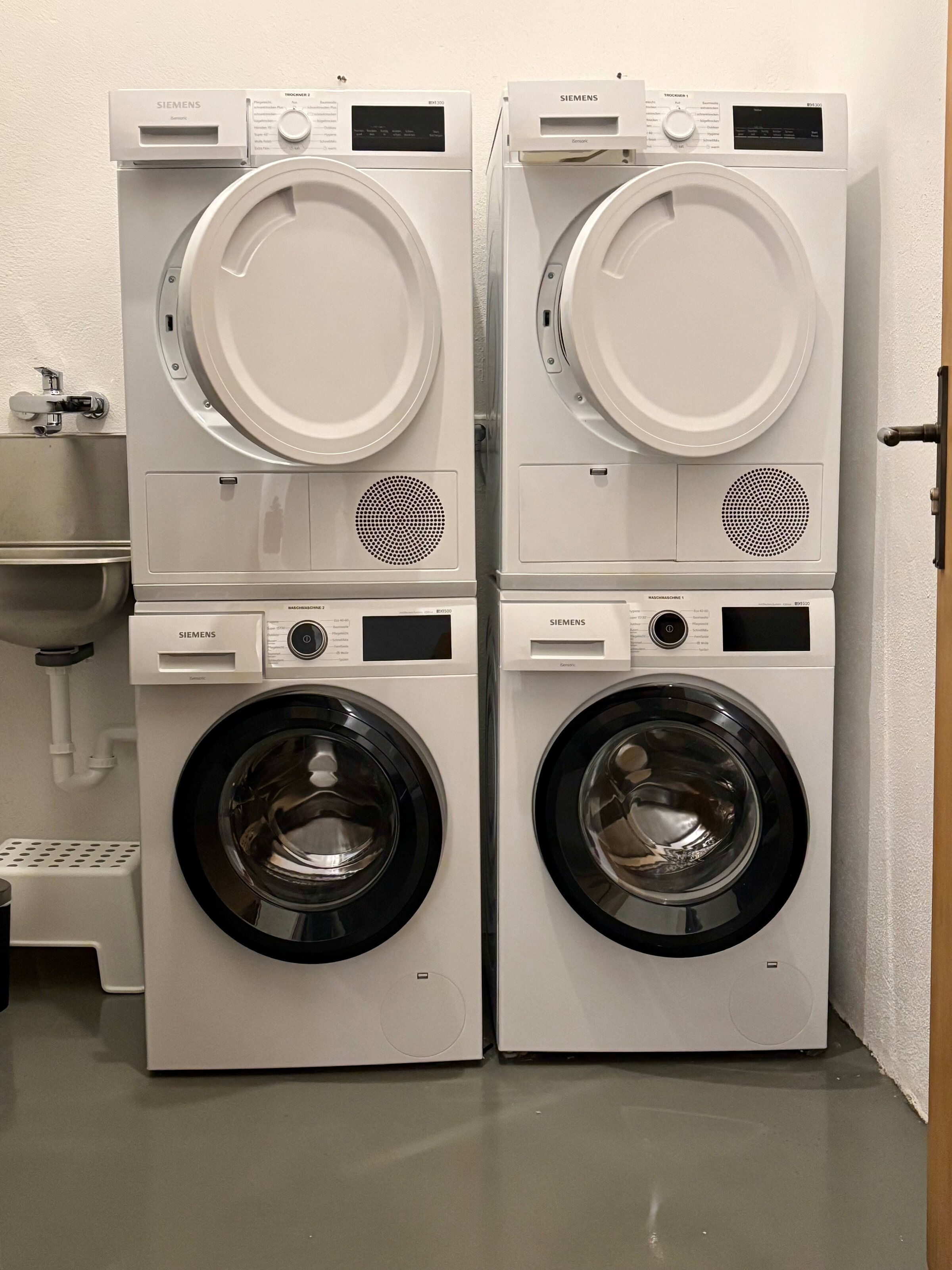 Washing machines and dryers | © The Salt Hallein