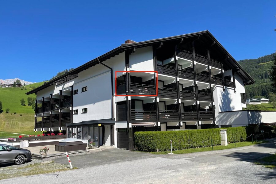 Alpine apartment building – 2-room flat with balcony, short-term rental & temporary housing for 1 to 6 months, Maria Alm