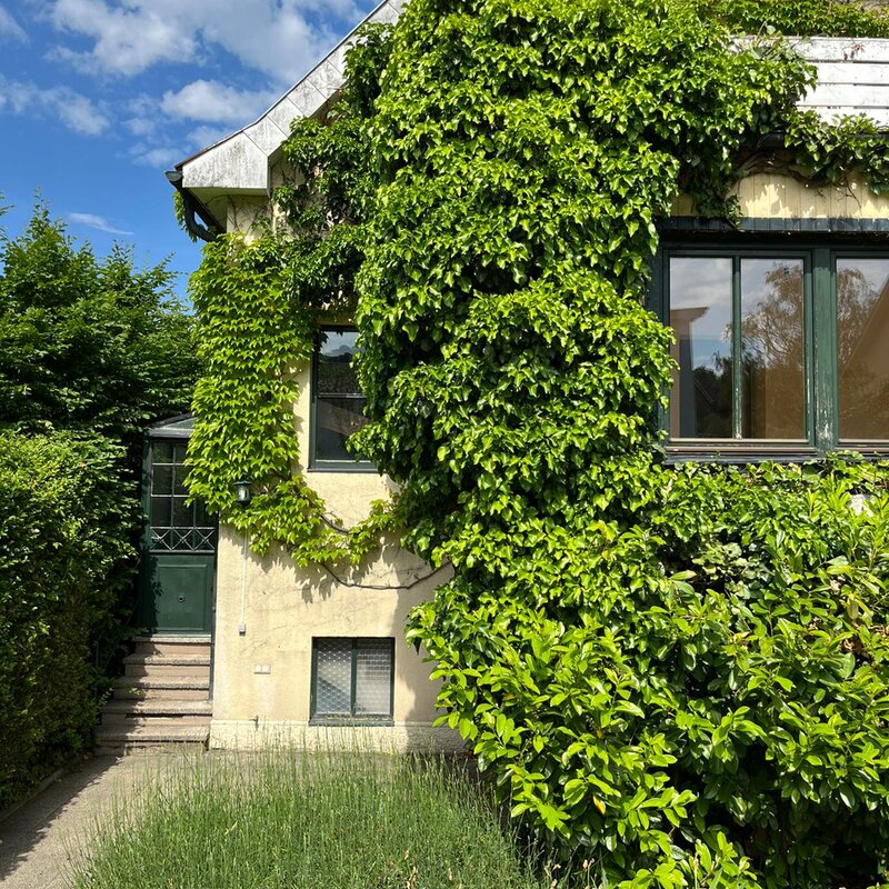Detached house with ivy facade & garden – short-term rental & temporary housing for 1 to 6 months in Klosterneuburg