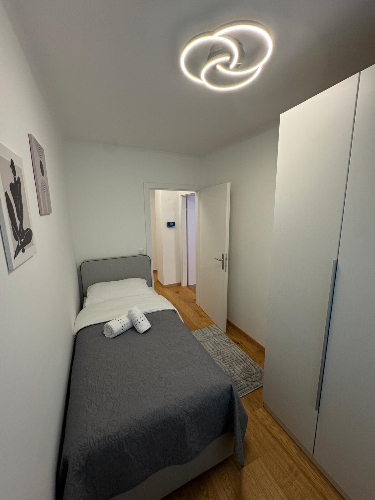 Einzelbett 90x200