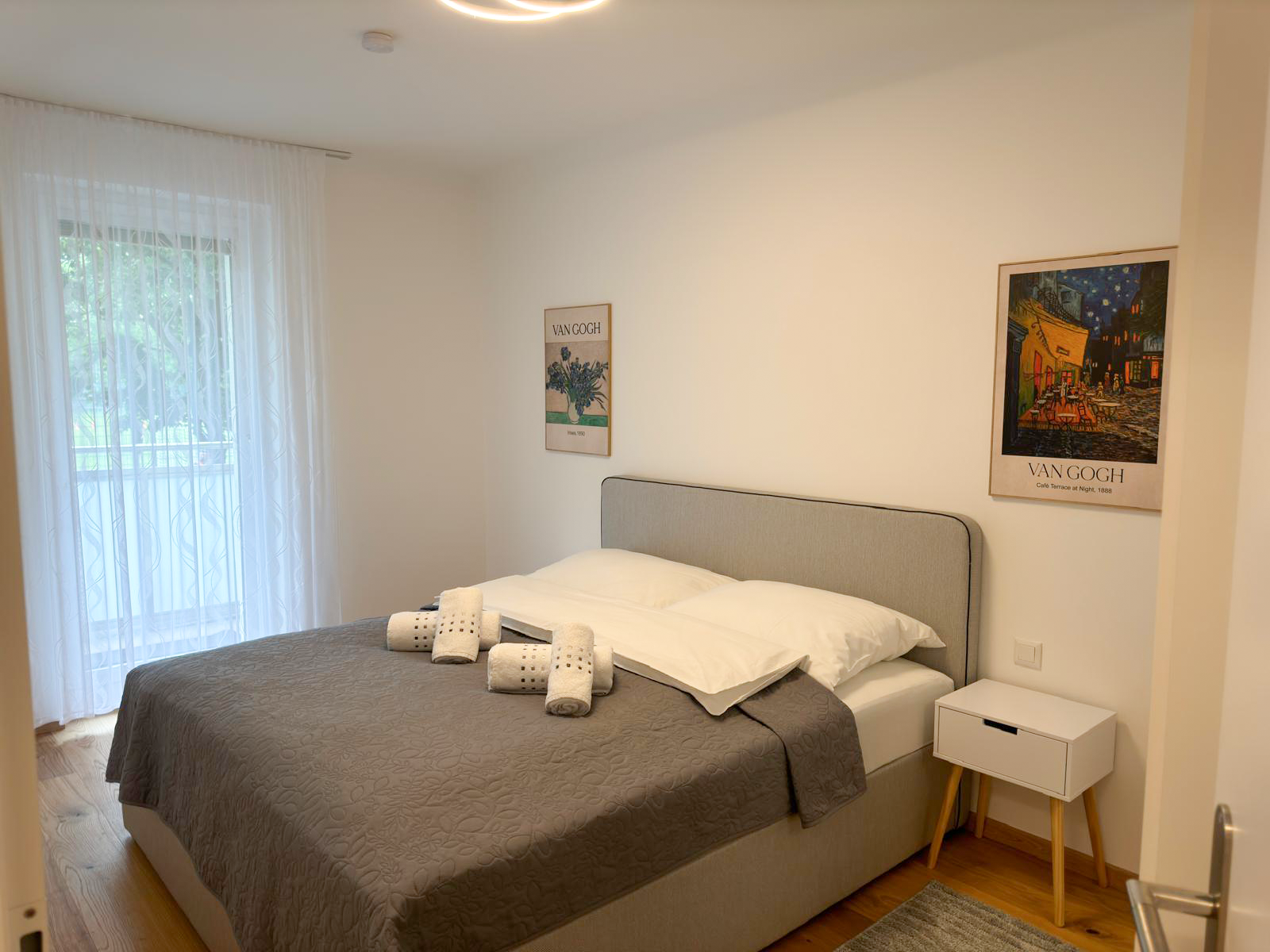 Schlafzimmer 2