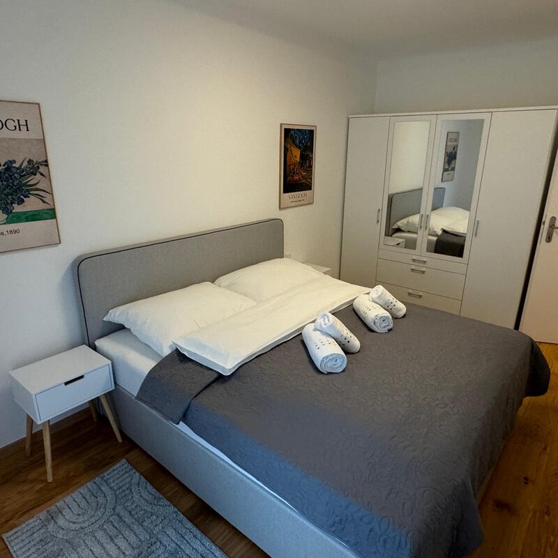 Schlafzimmer 2