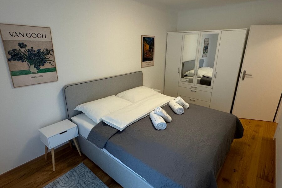 Schlafzimmer 2