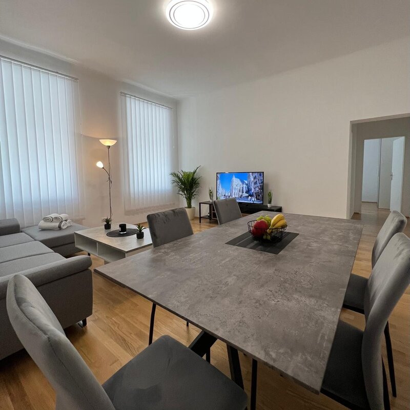 Die Moderne Wiener Altbau-Wohnung genießen