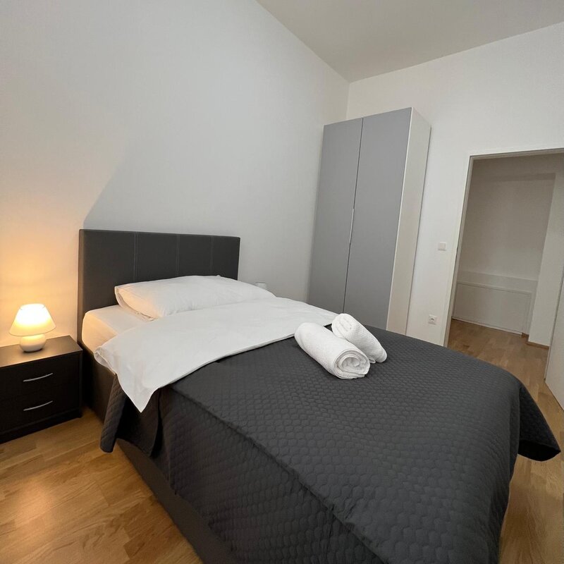 Schlafzimmer French Bed (140x100)