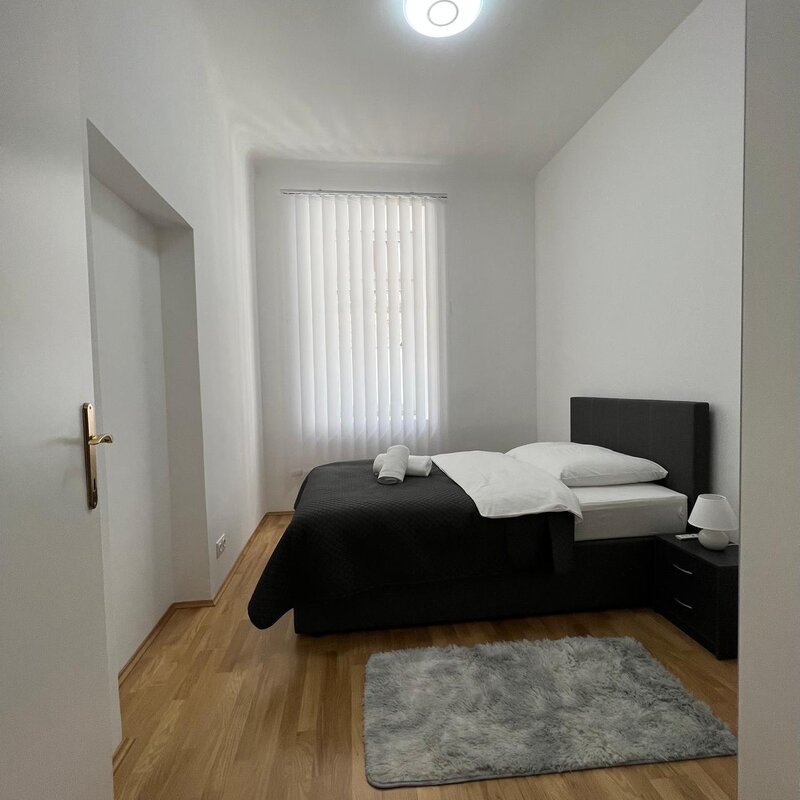 Schlafzimmer French Bed (140x100)