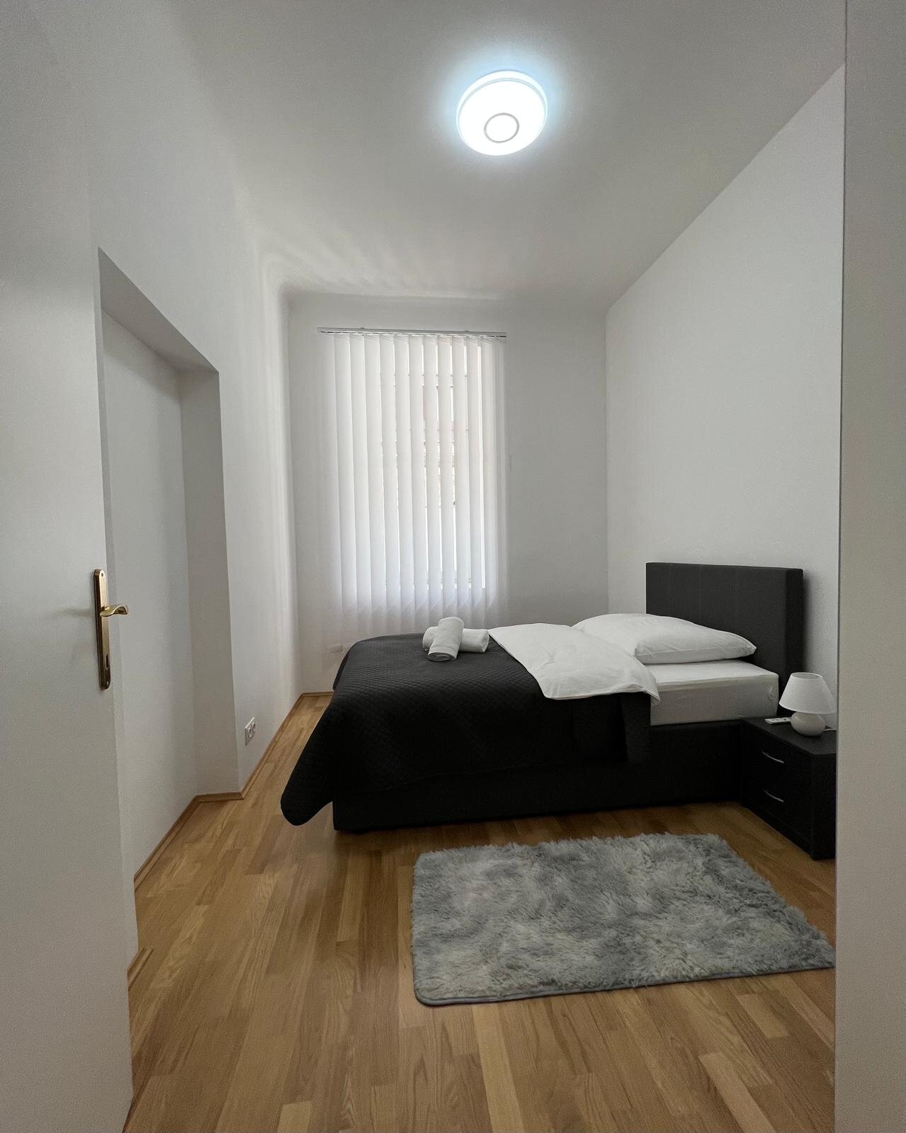 Schlafzimmer French Bed (140x100)