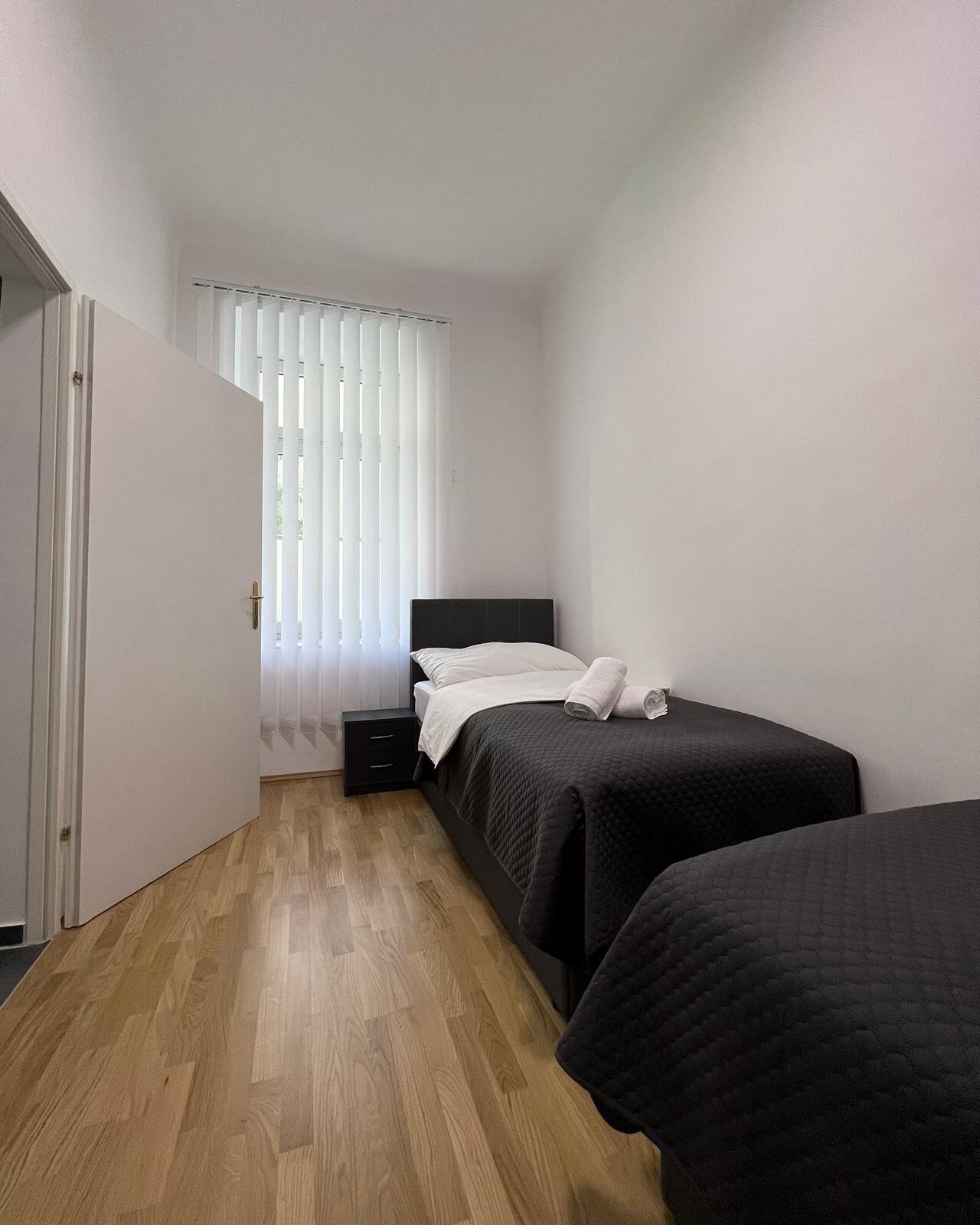 Schlafzimmer Kleine Betten (2 - 90x100)