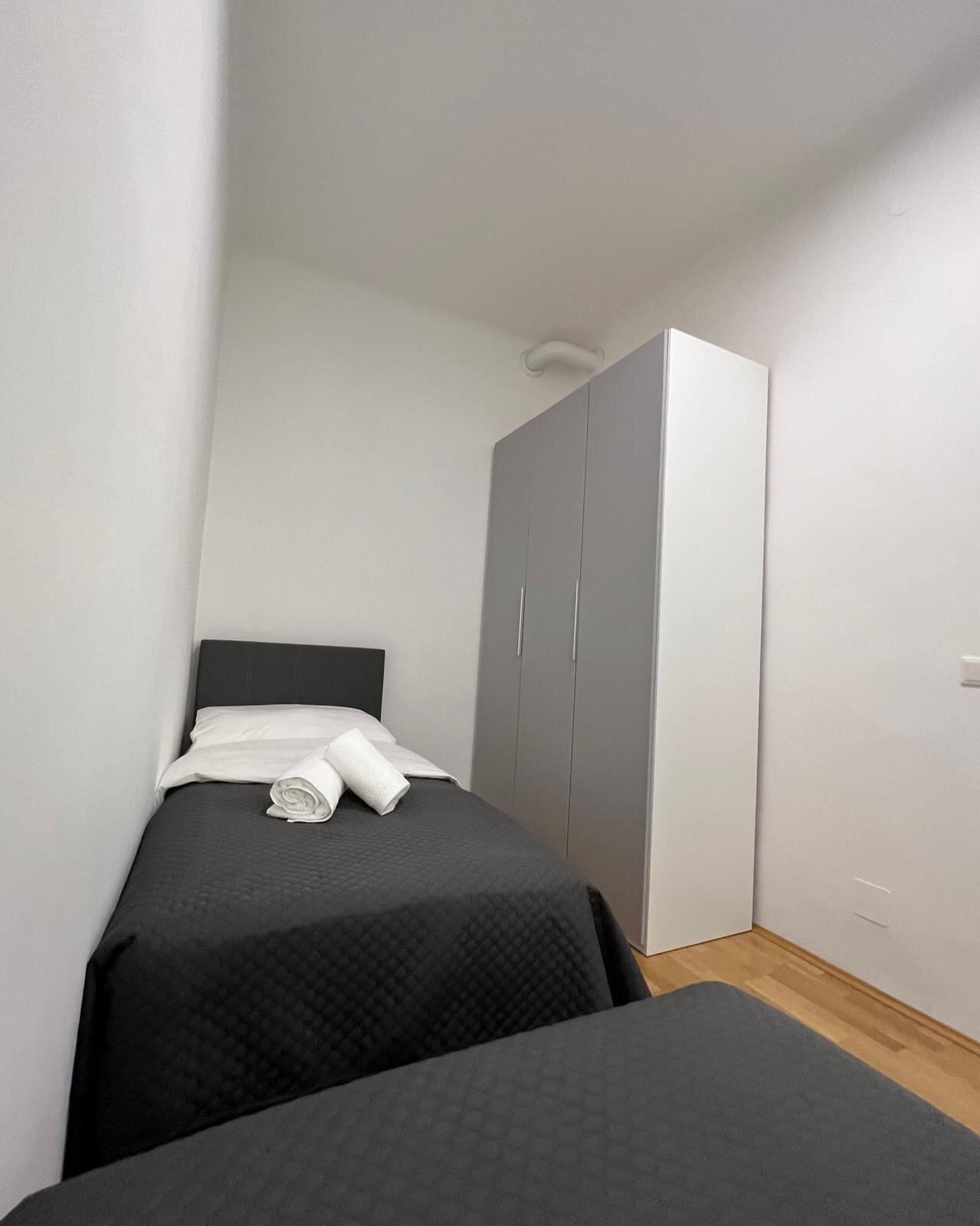 Schlafzimmer Kleine Betten (2 - 90x100)