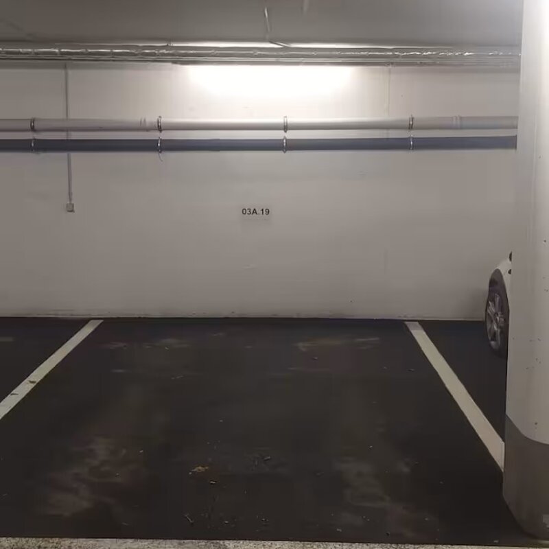 Tiefgaragenstellplatz