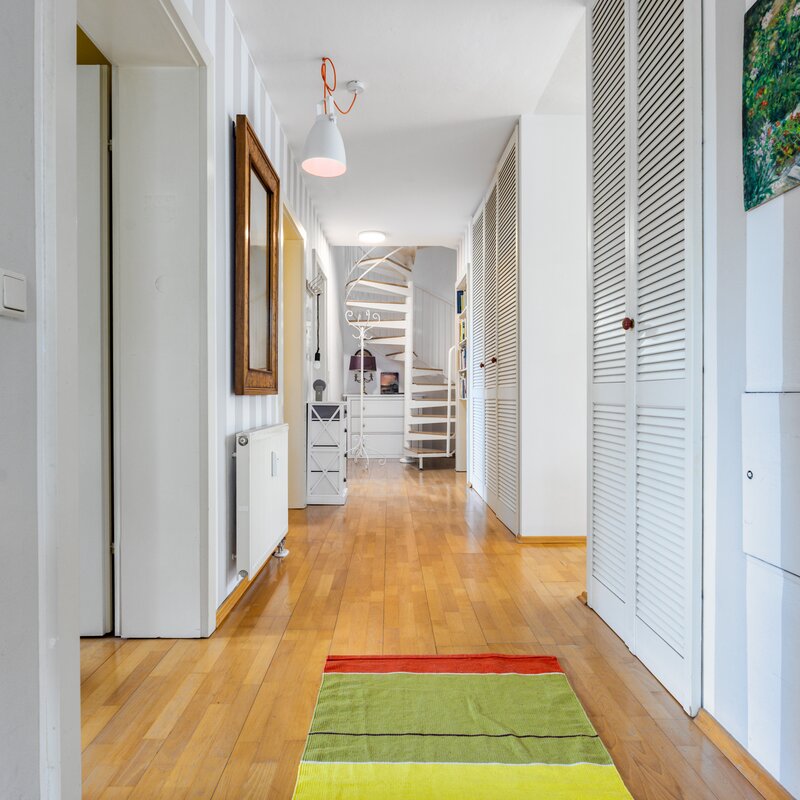 Vorraum mit Aufgang zum 3ten Schlafzimmer Maisonette