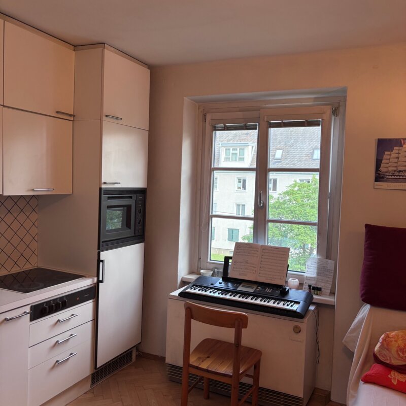 Klavier/Küchenzeile