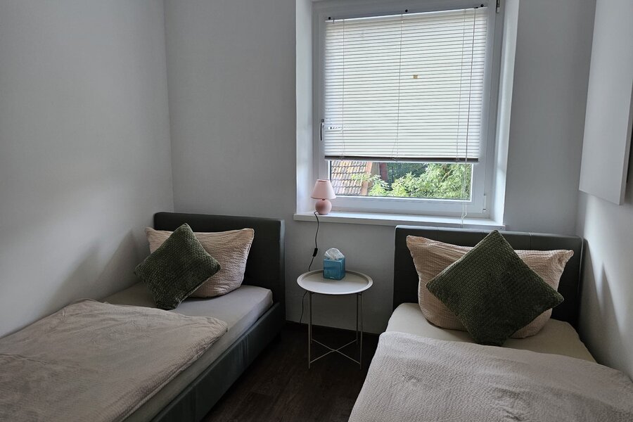 Schlafzimmer 2