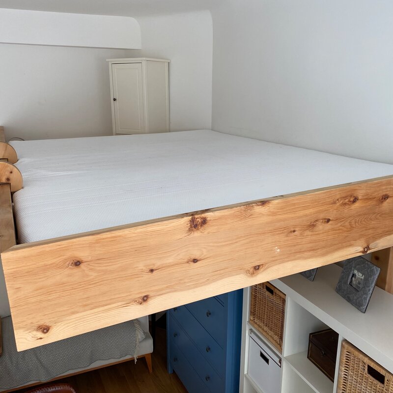Bed from Swiss stone pine for a restful sleep