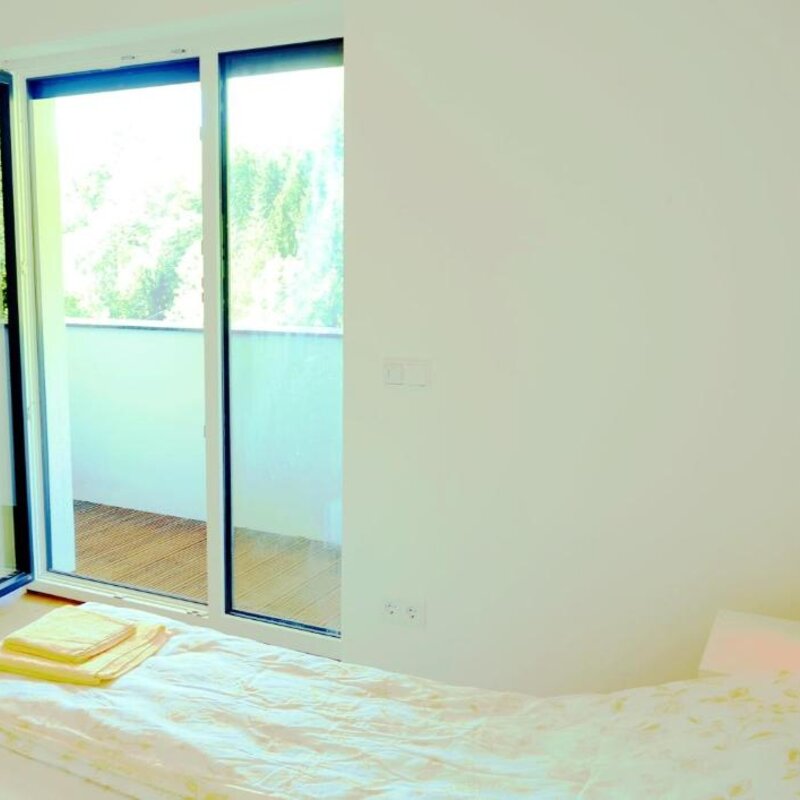 Schlafzimmer mit Balkon