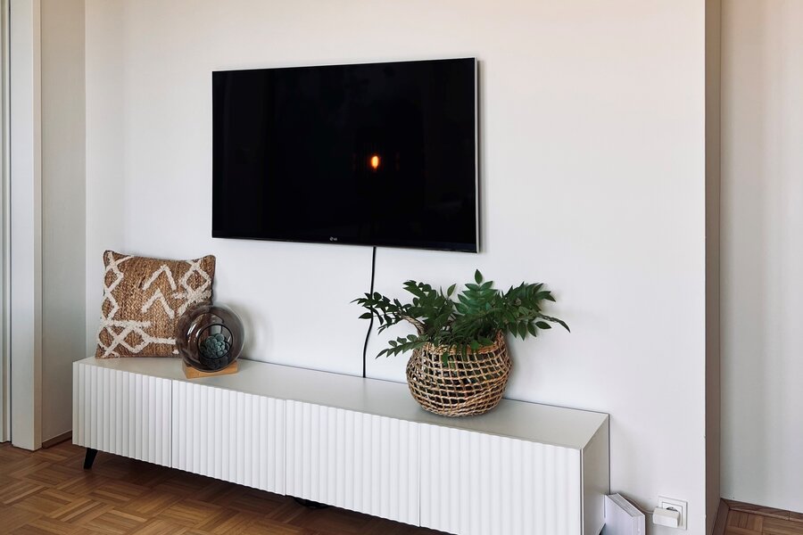 TV