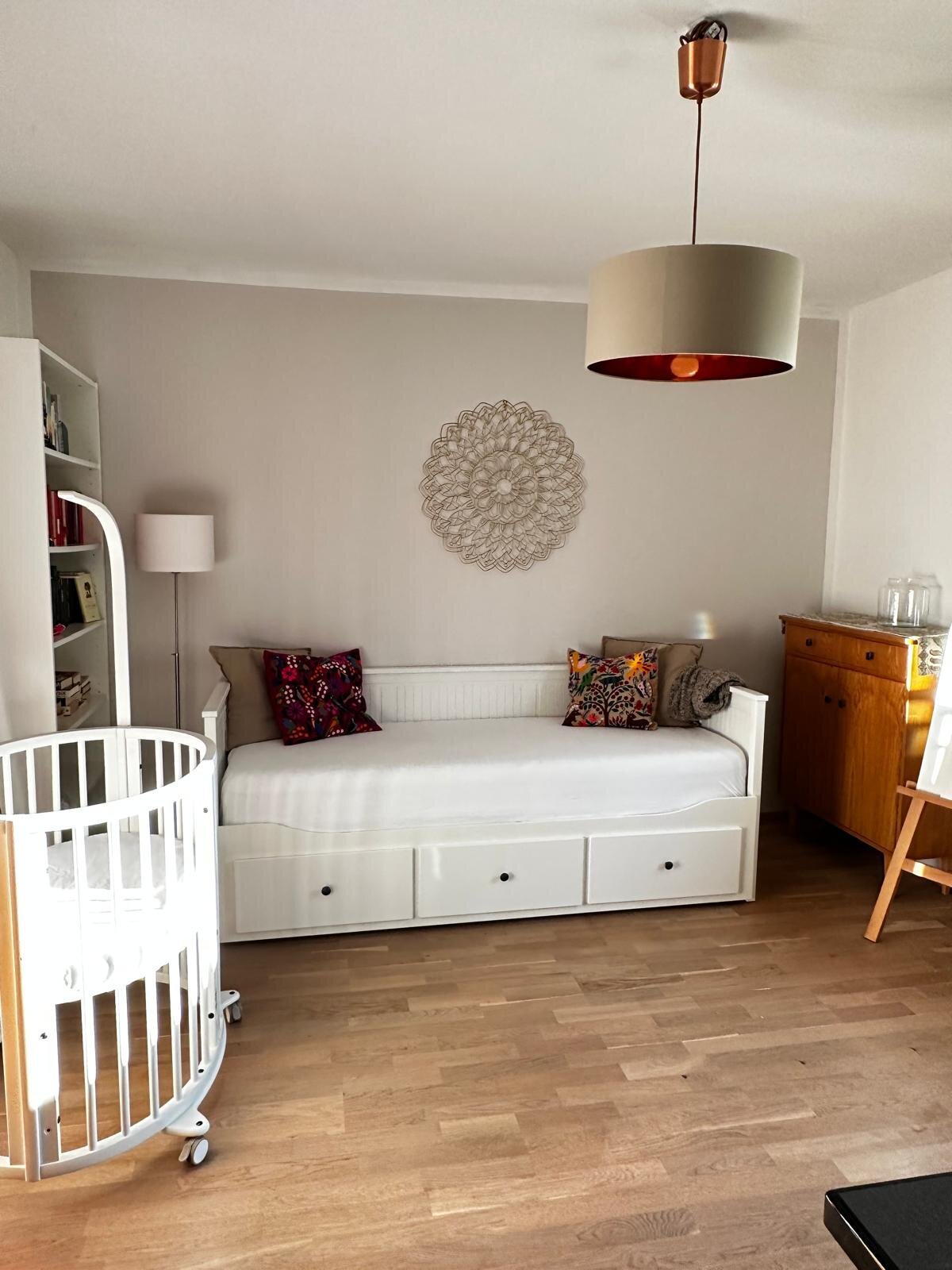 Guest room / second bed room