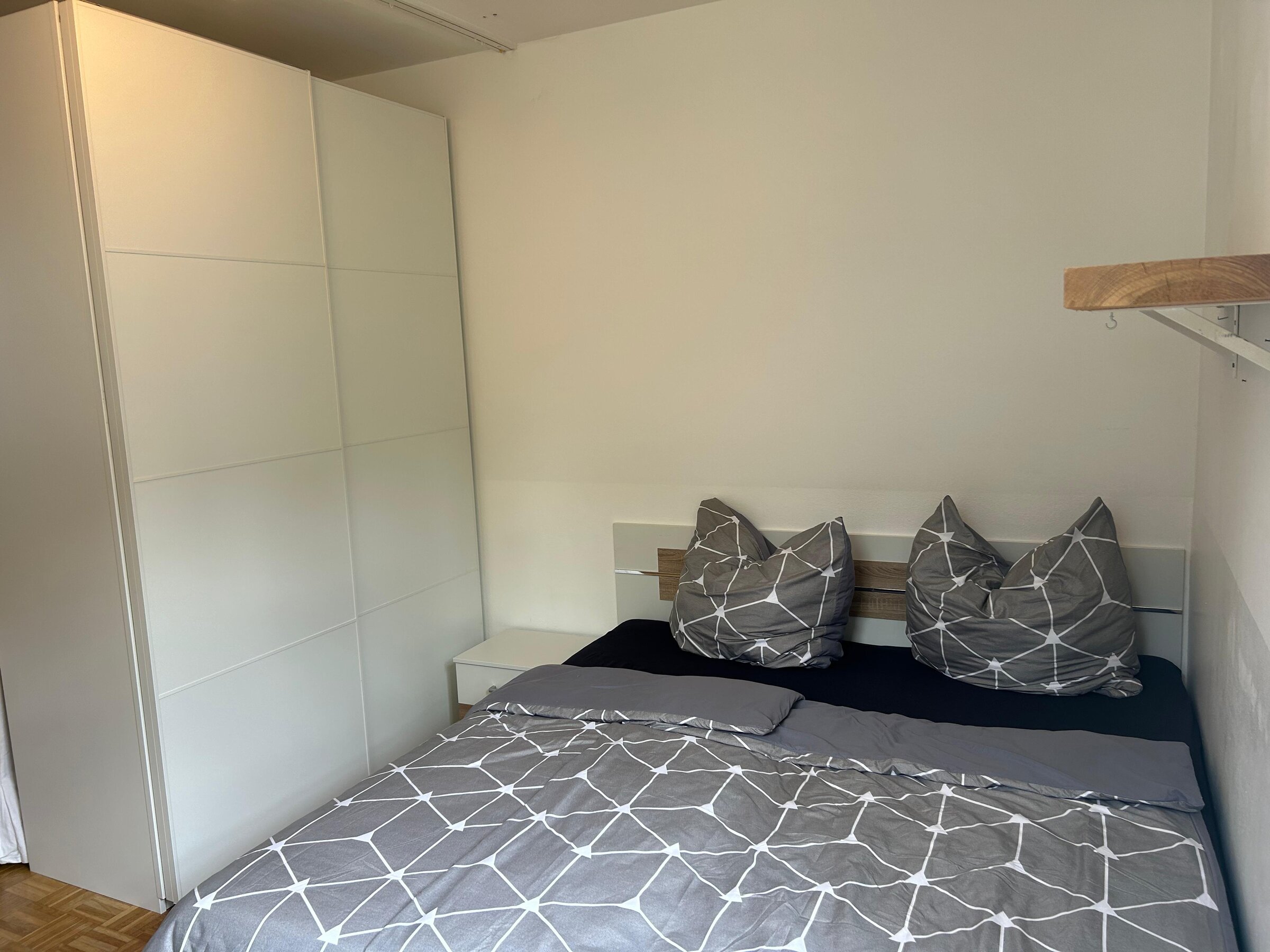 Sleeping area & wardrobe | © Golser-Ebner 