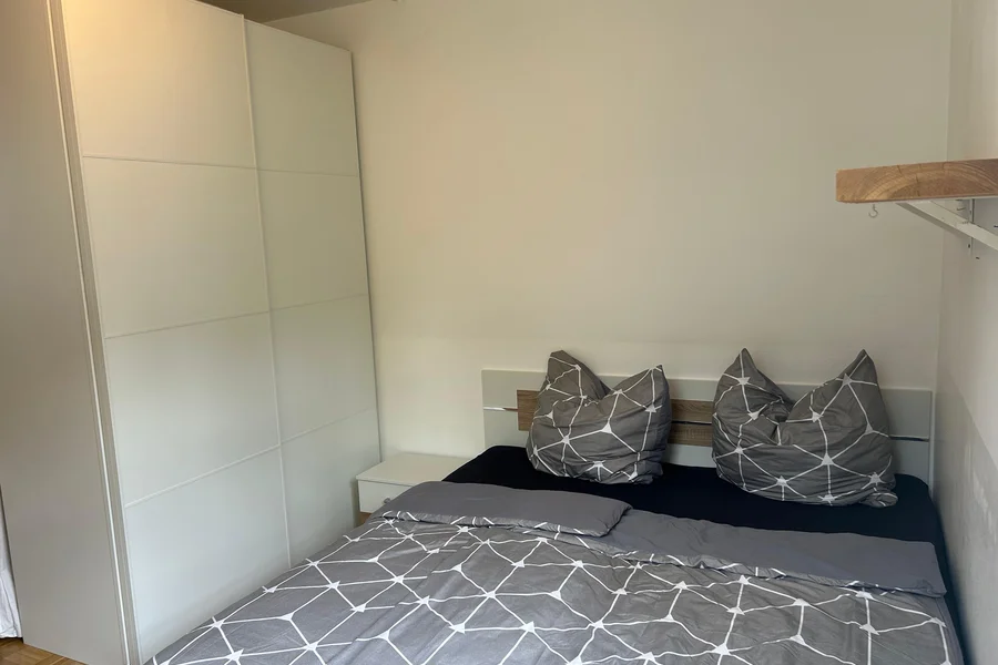 Schlafbereich & Kleiderschrank  | © Golser-Ebner 