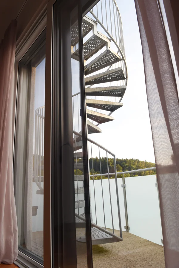 Wendeltreppe zur Dachterrasse 