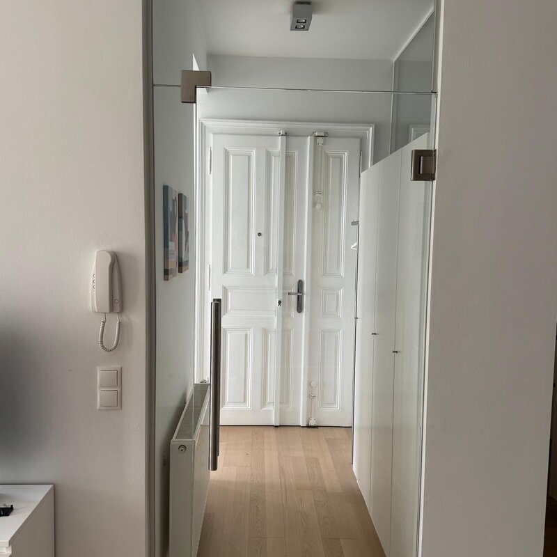 Entrance/wardrobe