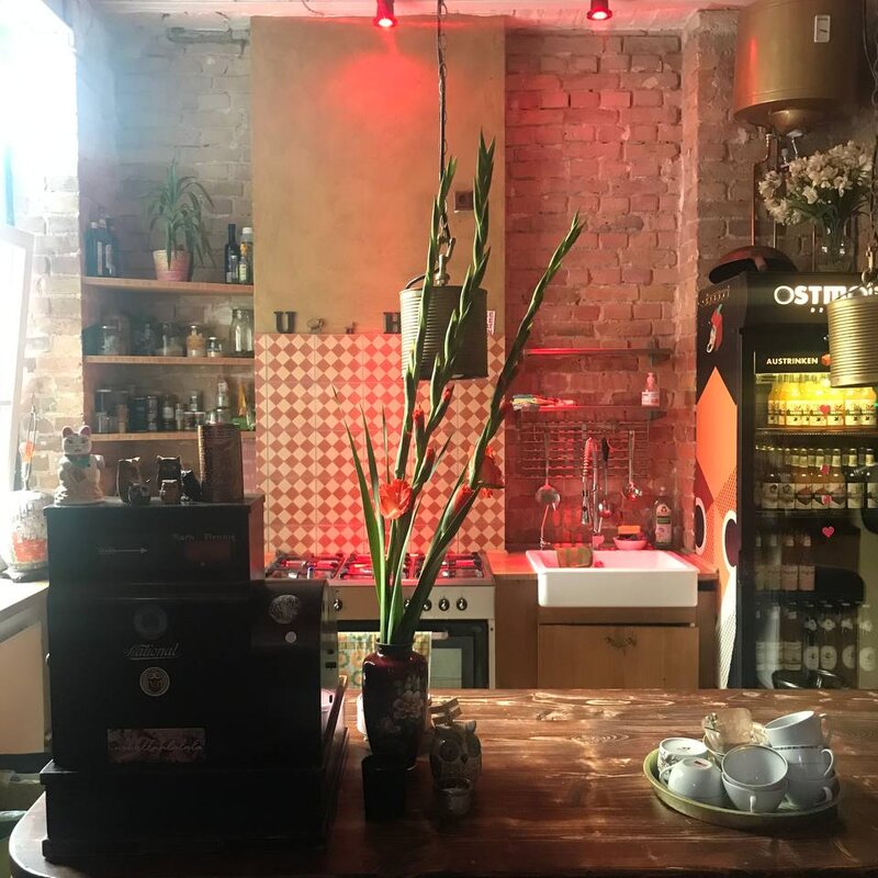 Kittchen and bar