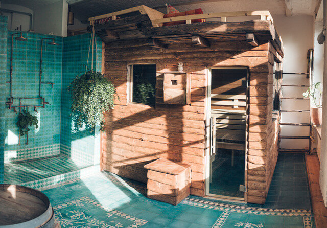 with platform for chillout and sleeping