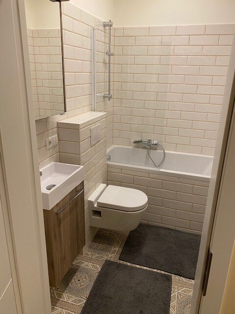 Badezimmer mit Badewanne