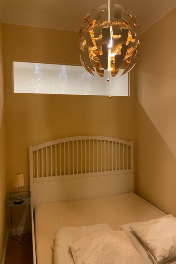 Schlafzimmer miit Doppelbett (1,60m breit)