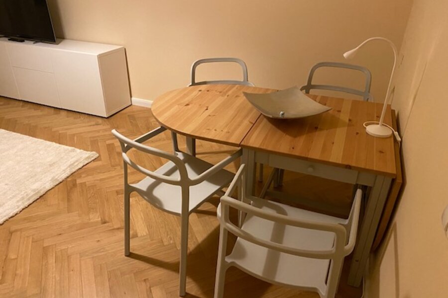 Größenverstellbarer Esstisch 2-6 Personen